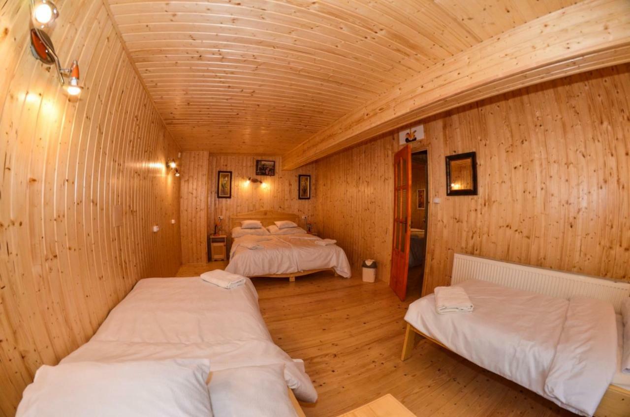 Malom Apartman Derekegyhaz Exteriér fotografie