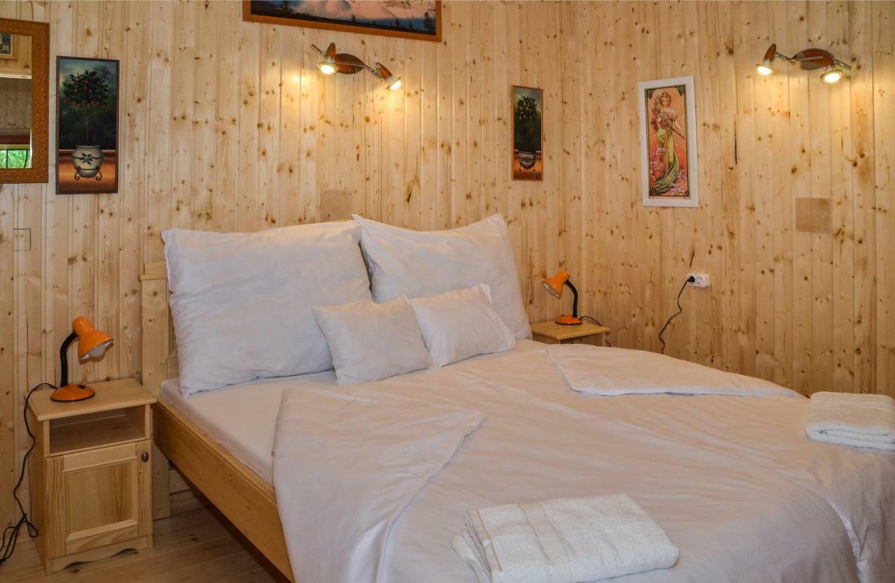 Malom Apartman Derekegyhaz Exteriér fotografie